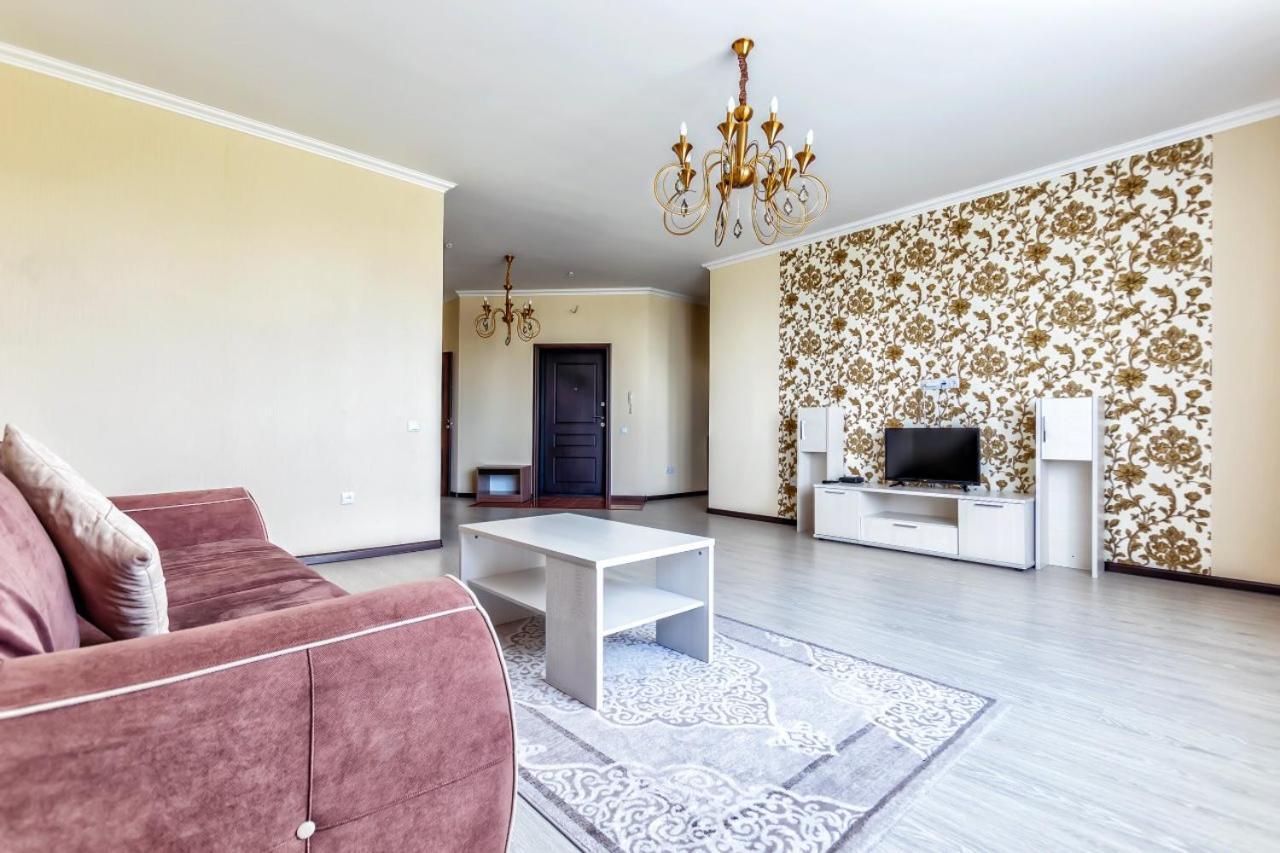 Апартаменты В Центре Левого Берега Astana Extérieur photo