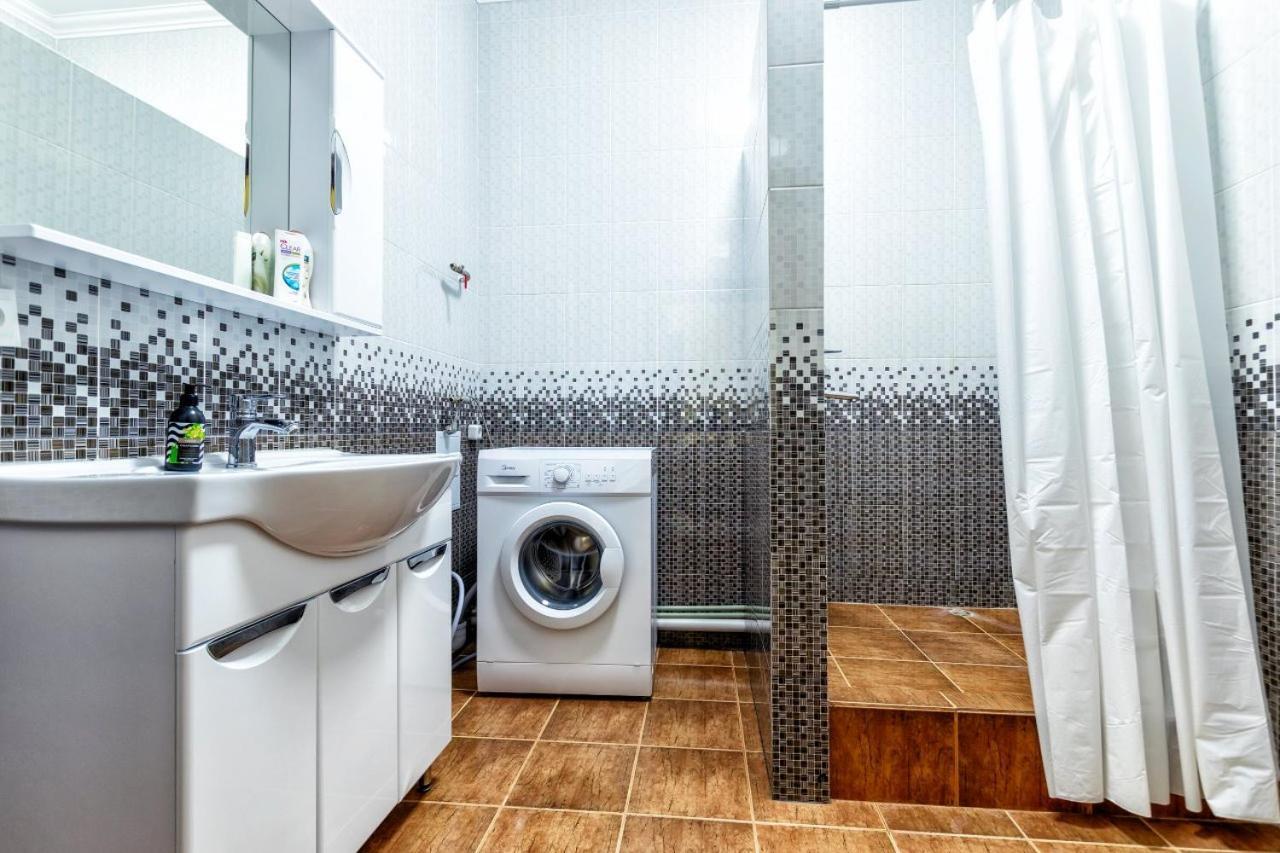 Апартаменты В Центре Левого Берега Astana Extérieur photo